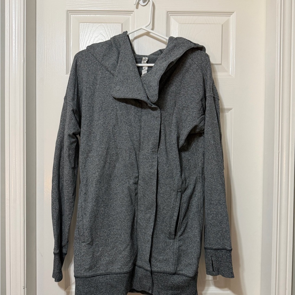 Lululemon athletica wrap up jacket size 6 euc